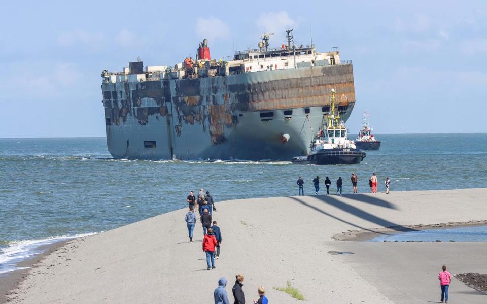 De Fremantle Highway op weg naar de Eemshaven.