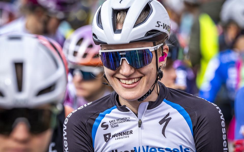 Anneke Dijkstra maakte afgelopen week haar debuut in de Tour de France Femmes.