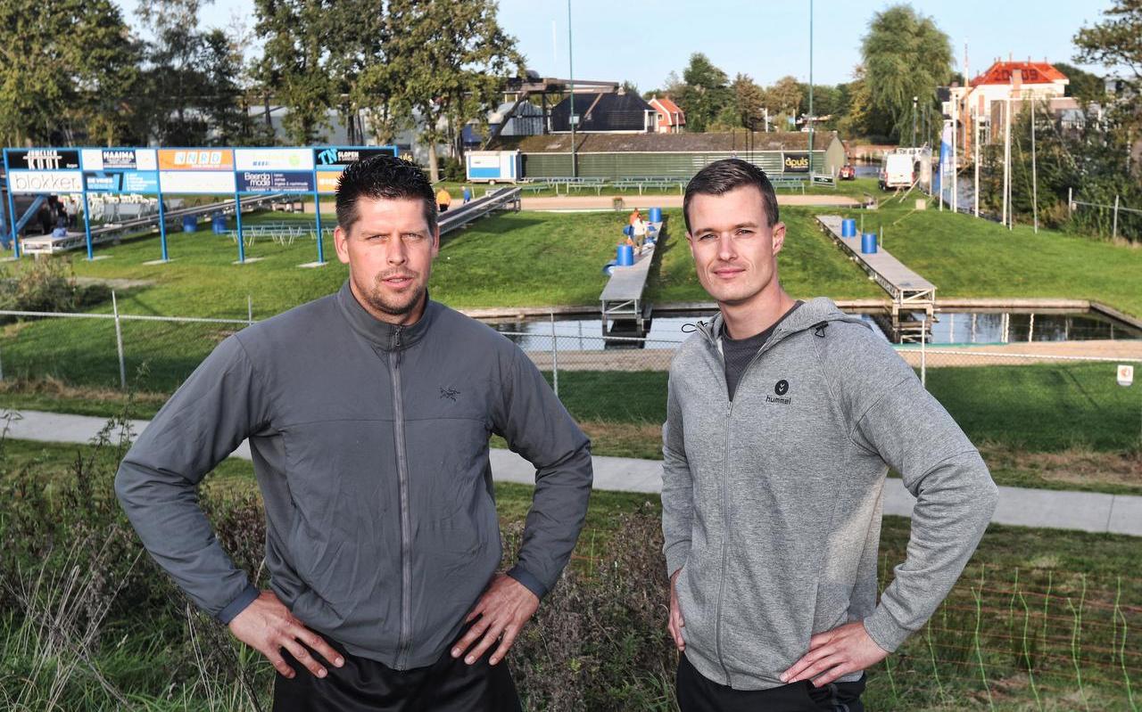 Bart Helmholt (links) en Nard Brandsma in Burgum tijdens een training voor het NK van zaterdag. Bart Helmholt (links) en Nard Brandsma in Burgum tijdens een training voor het NK van zaterdag.