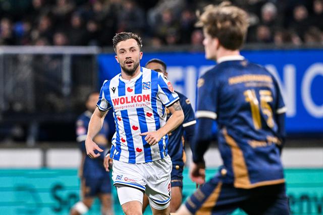 Dylan Vente doet SC Heerenveen terugdenken aan coronatijd: ‘Hij mag helemaal niks’