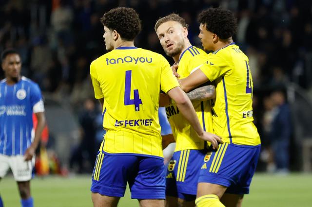 SC Cambuur pakt onder toeziend oog van Johan Plat in absolute slotfase punt bij FC Den Bosch