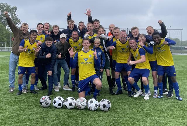 Bizar: spits Franeker scoort als invaller zes keer binnen 18 minuten