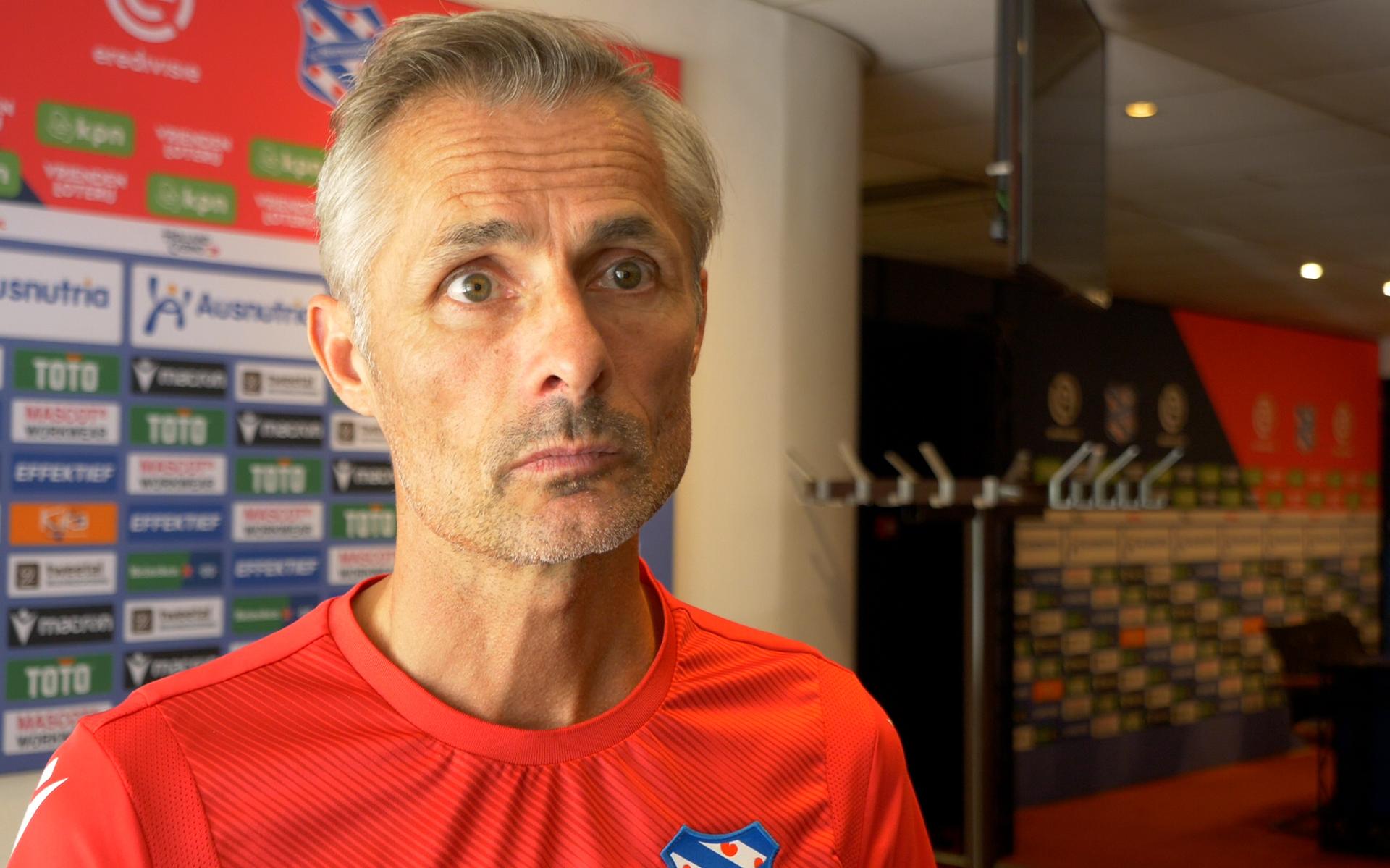 Nog geen doelpunten, maar ook geen tegendoelpunten. Is Kees van Wonderen een verdedigende trainer? '