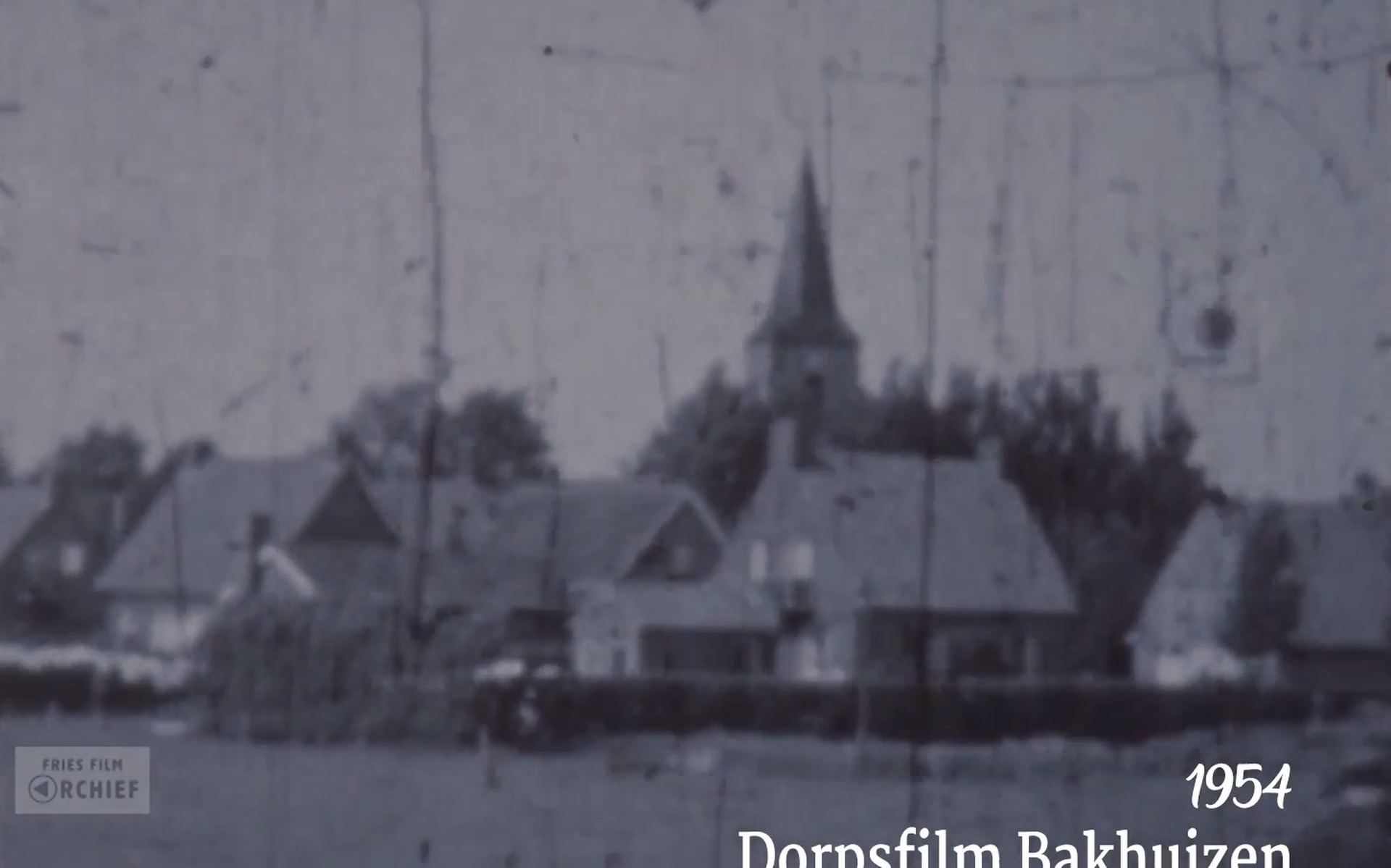 Ga terug in de tijd met 'Films van Toen': dorpsfilm Bakhuizen uit 1954 - Leeuwarder Courant