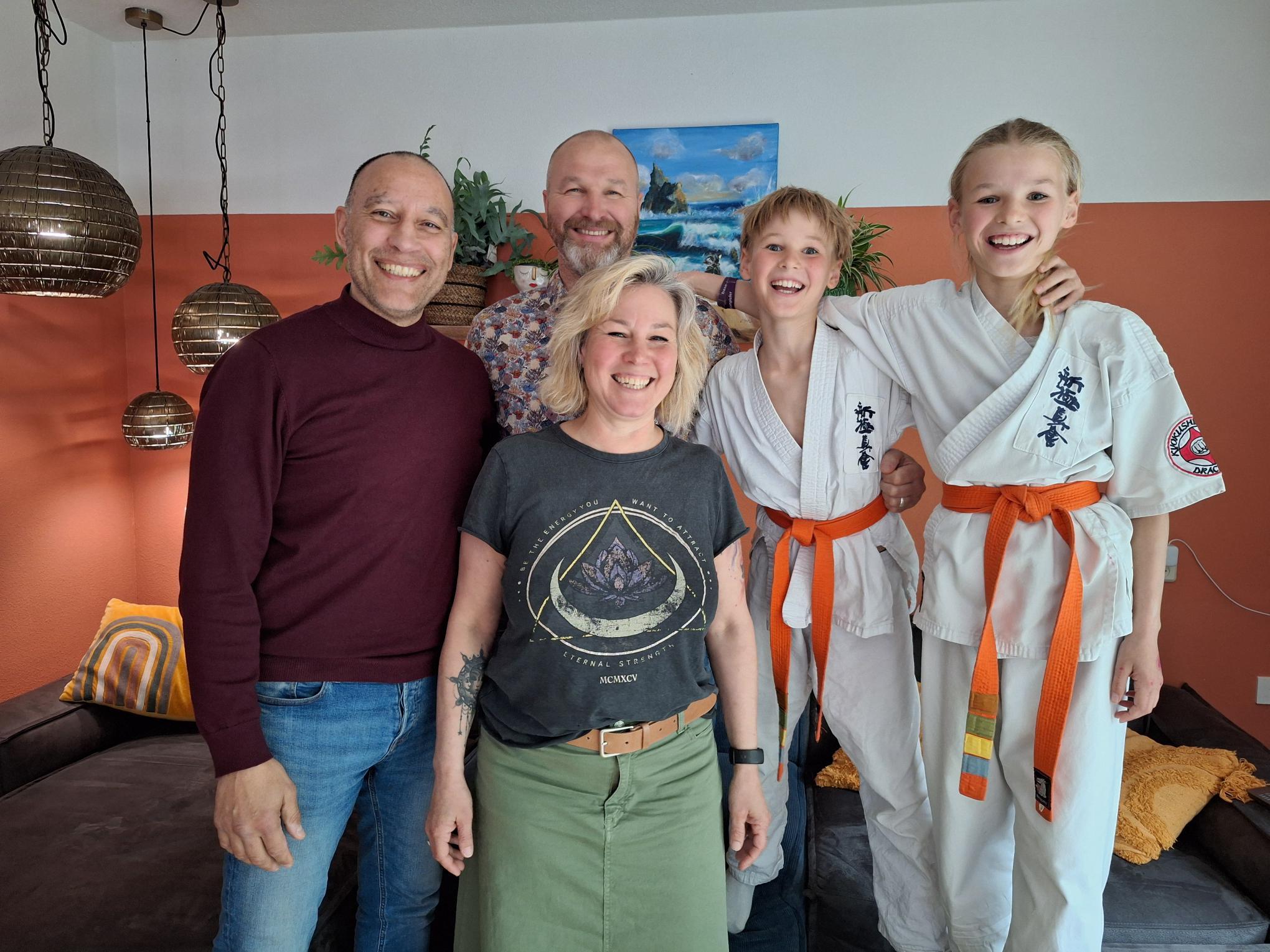 Drachtster karateschool brengt hele familie in beweging: ‘Het is geen vechtsport'’