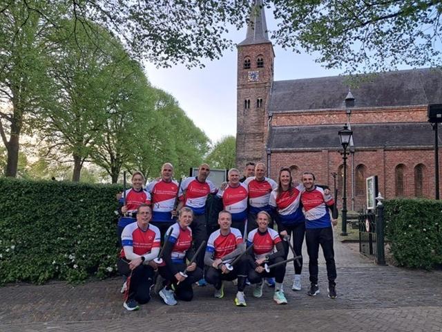 Loopclub Burgum brengt Bevrijdingsvuur naar Tytsjerksteradiel